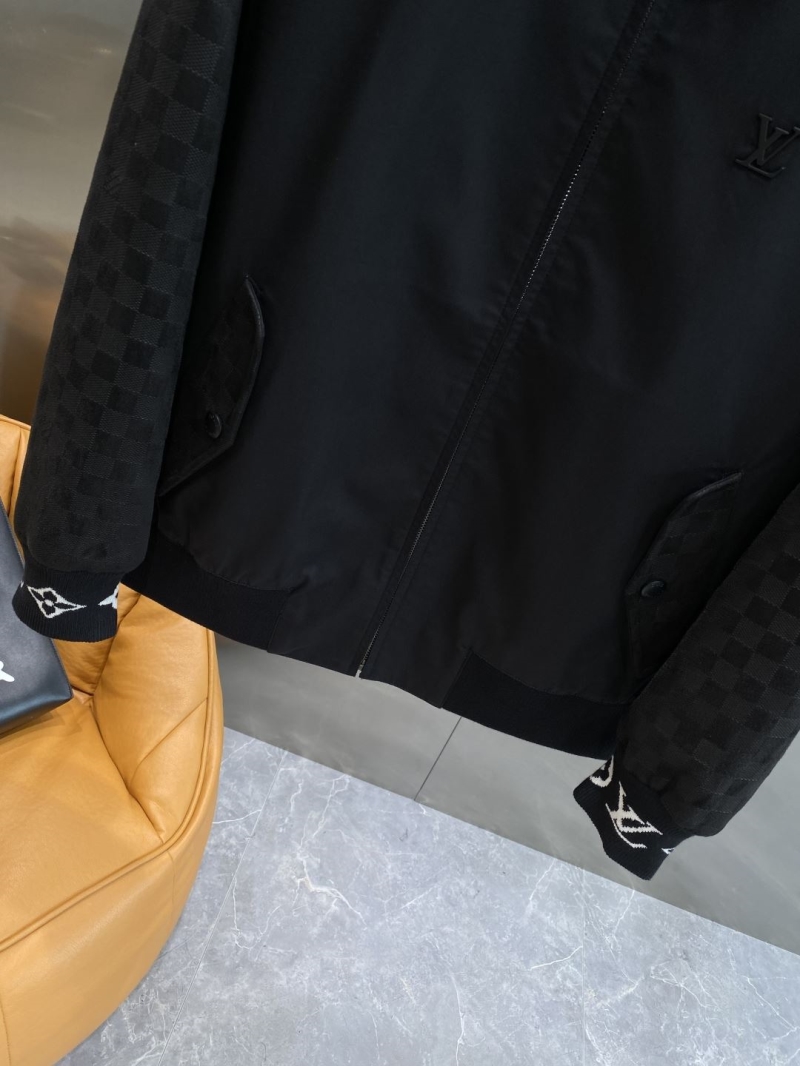 l0vis Vvtt0n outwear